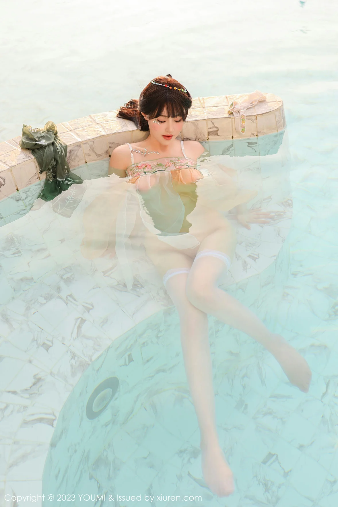  尤蜜荟 Vol.936 朱可儿Flora 白色丝袜普吉岛旅拍 [85P]第22张