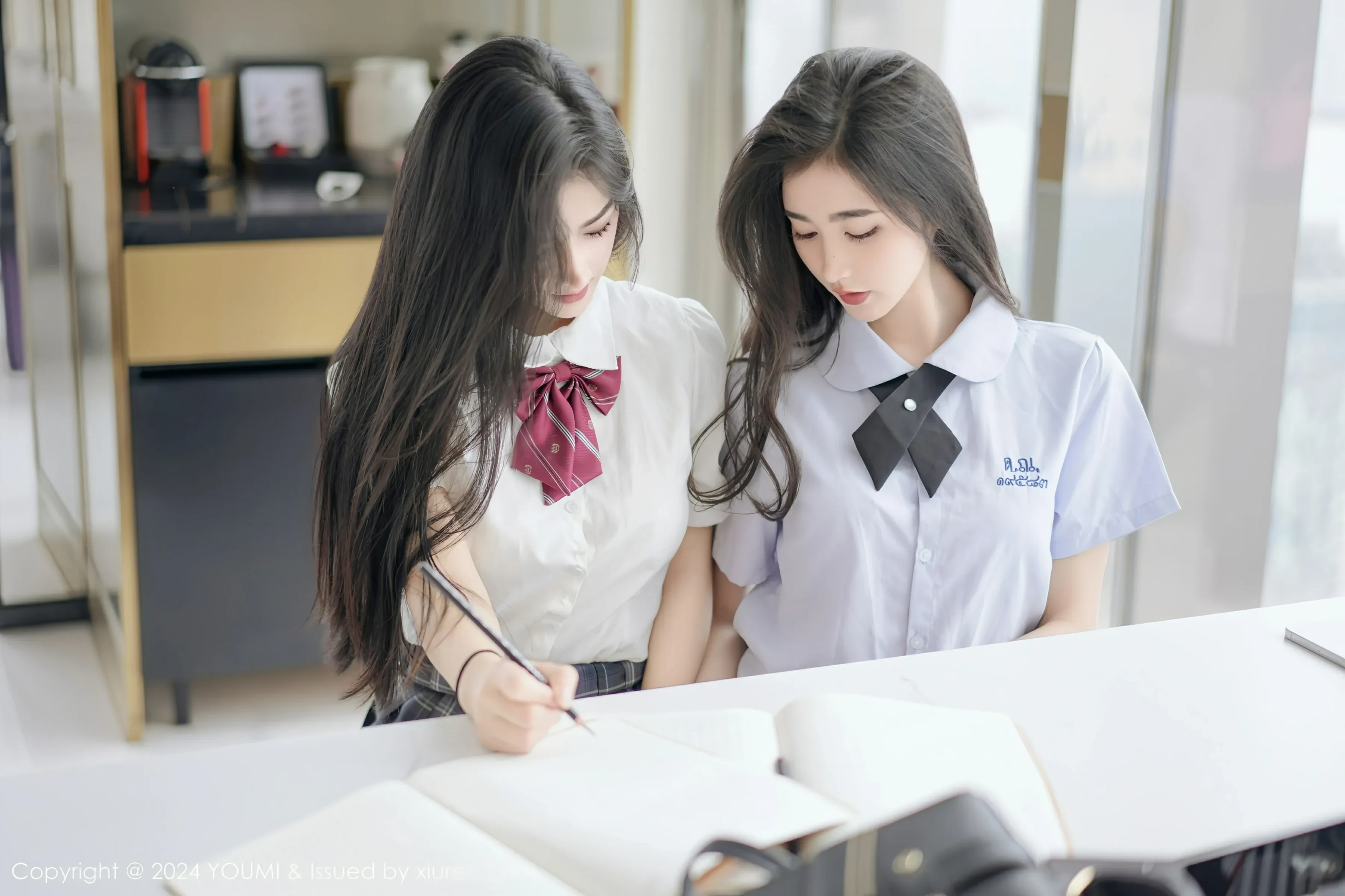  尤蜜荟 VOL.1057 谭小灵 模特合集 [103P]第4张