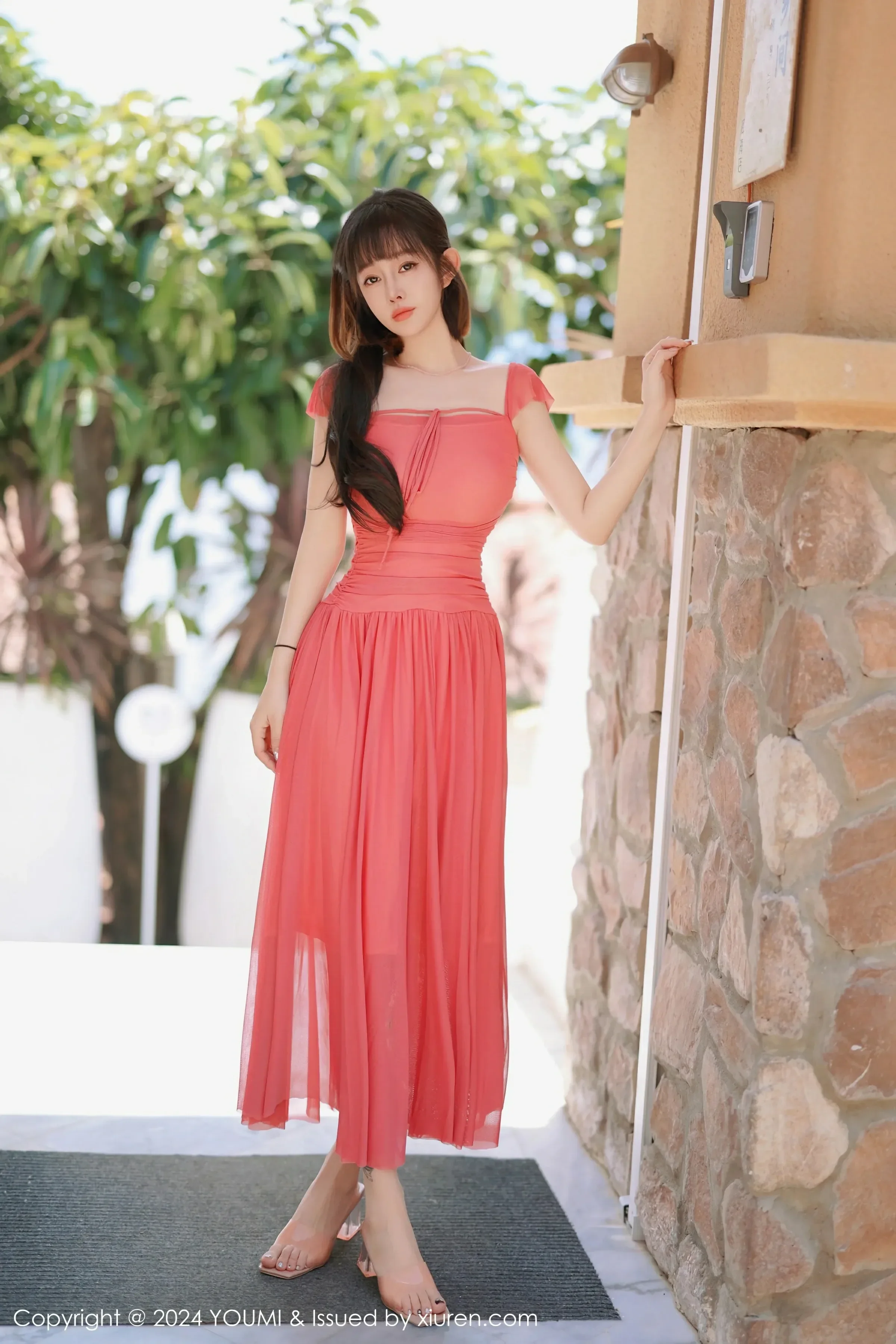  尤蜜荟 VOL.1077 王雨纯 [94P]第1张