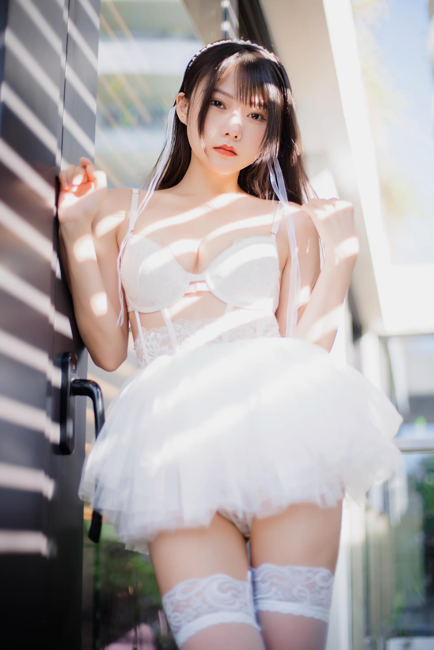 网紅Coser@香草喵露露  杨枝甘露 白色纱裙 [48P]第7张