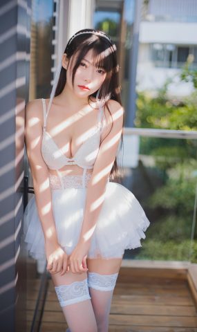 网紅Coser@香草喵露露  杨枝甘露 白色纱裙 [48P]