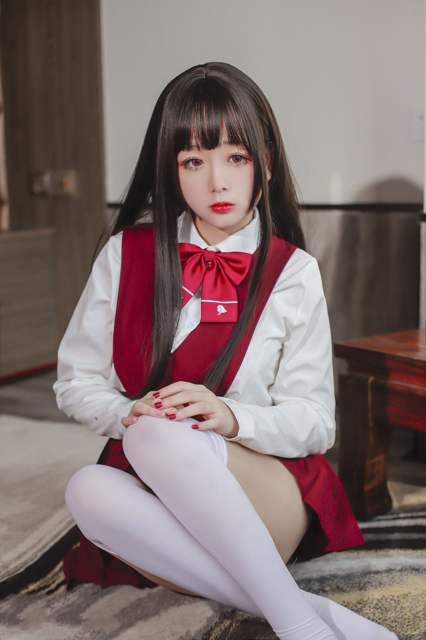 Cosplay日奈娇- JK少女红裙 [28P]第5张