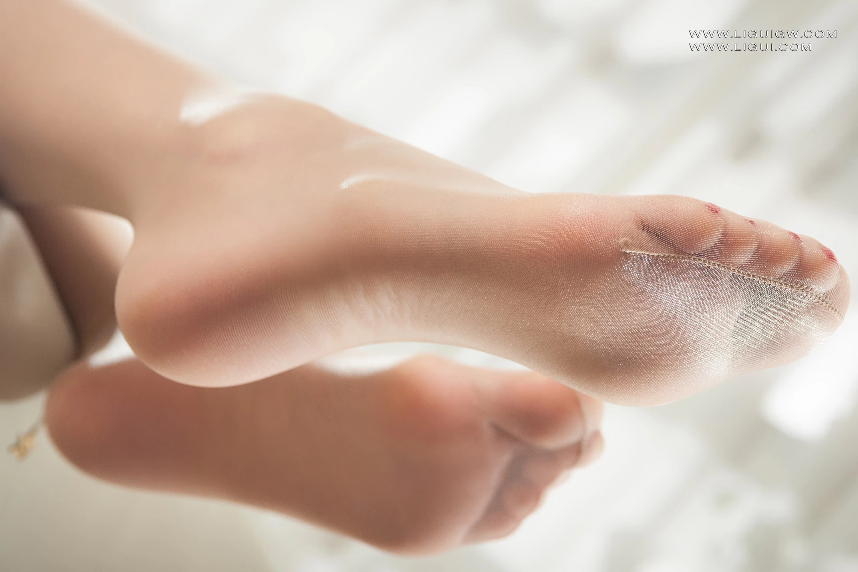 [Ligui丽柜] 2025.10.20《性感内衣宅女柔情》歆竹第13张